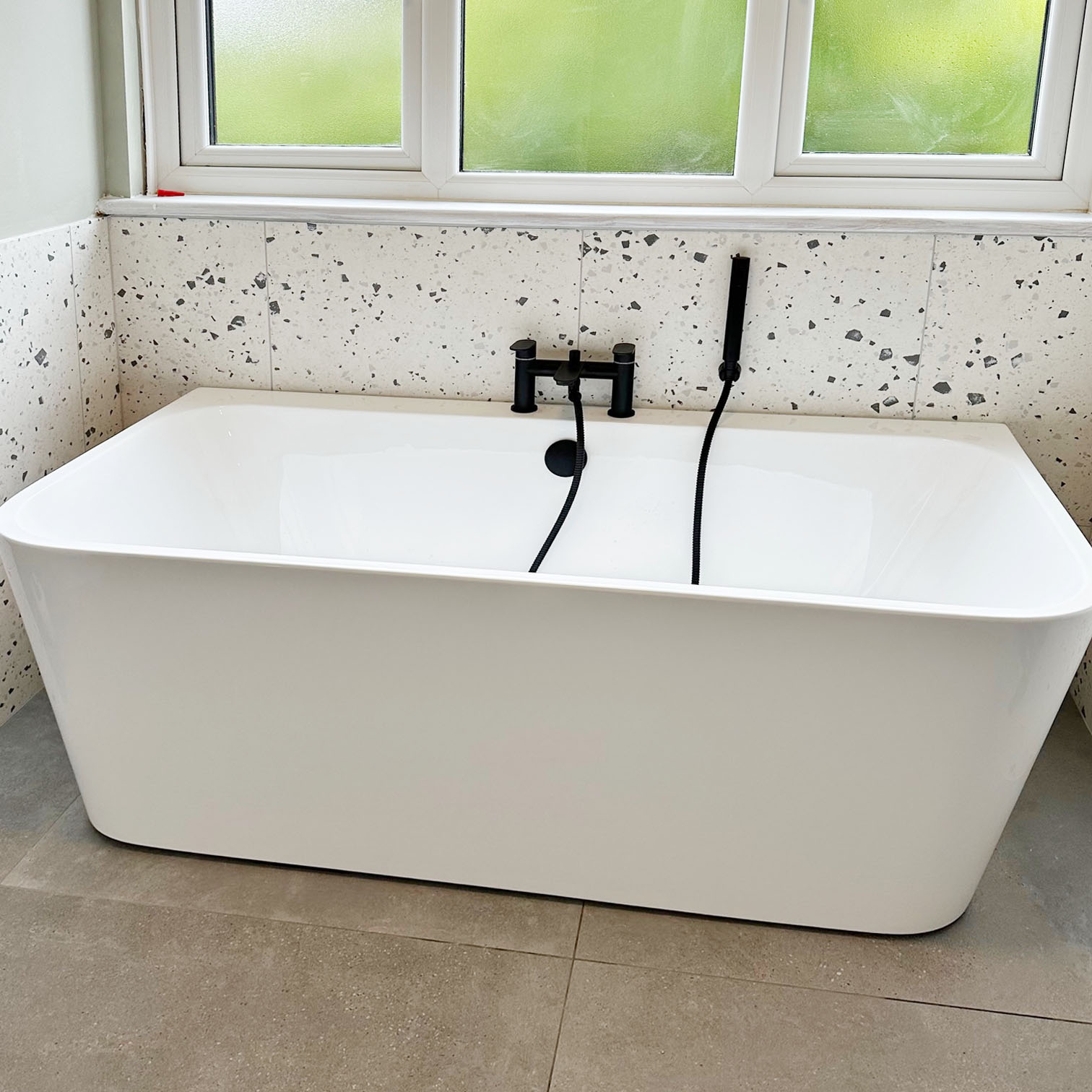Halton Property Services; White Bathtub in Bathroom